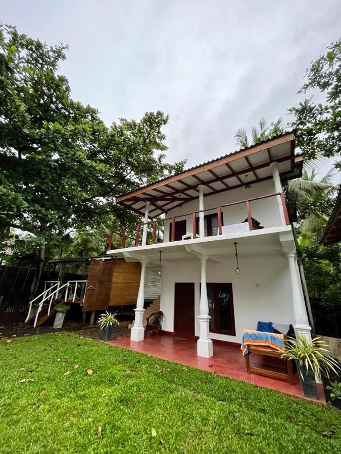 Beach House Kalukatiya - Family Villa, Seaview Room, Garden Room Dikwella Ngoại thất bức ảnh
