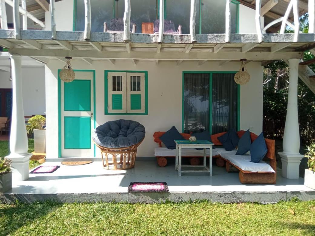 Beach House Kalukatiya - Family Villa, Seaview Room, Garden Room Dikwella Ngoại thất bức ảnh