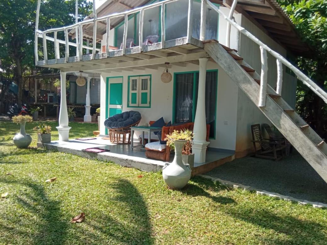 Beach House Kalukatiya - Family Villa, Seaview Room, Garden Room Dikwella Ngoại thất bức ảnh
